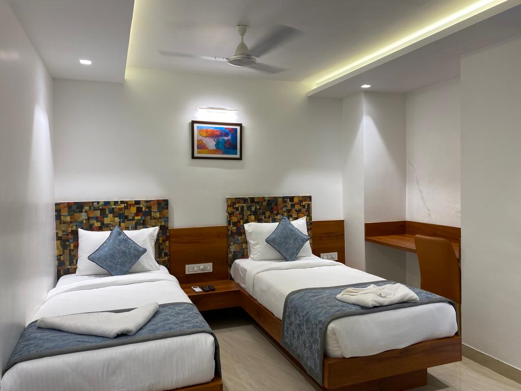Room Image 3